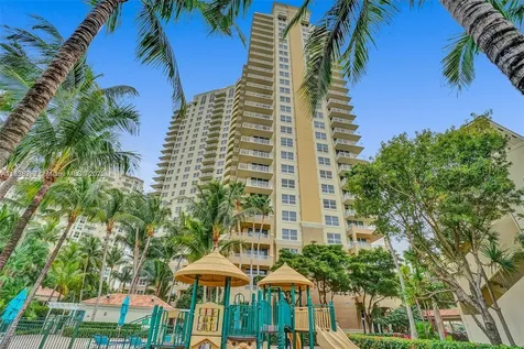 19501 W Country Club Drive Aventura FL 33180