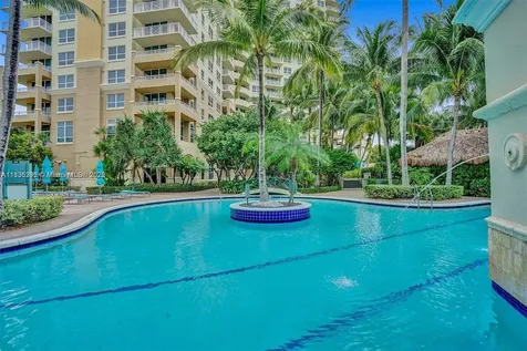 19501 W Country Club Drive Aventura FL 33180