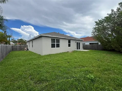 15924 SW 306th Terrace Homestead FL 33033