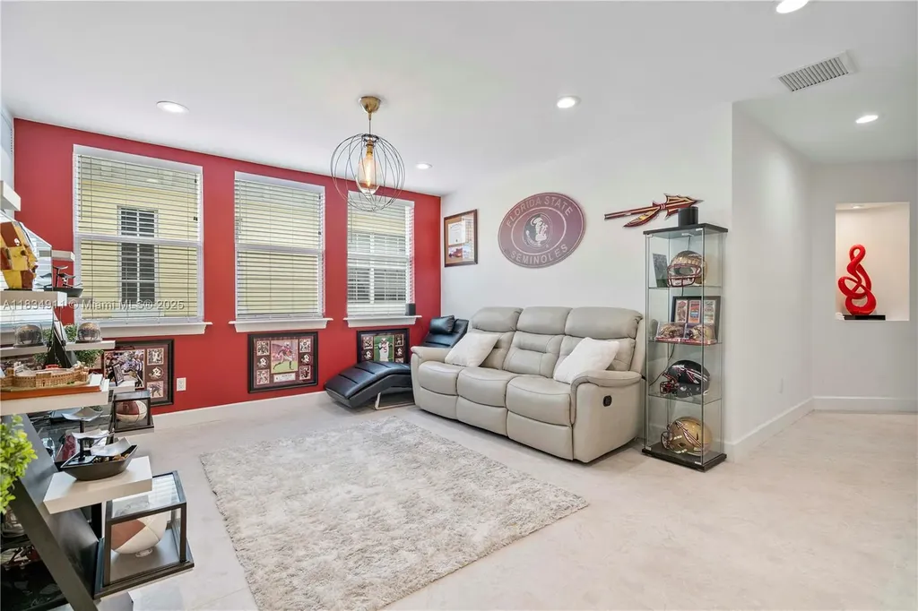 217 SW 11th Street Fort Lauderdale FL 33315