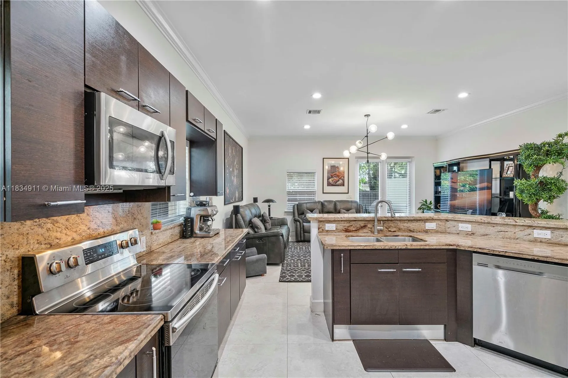 217 SW 11th Street Fort Lauderdale FL 33315