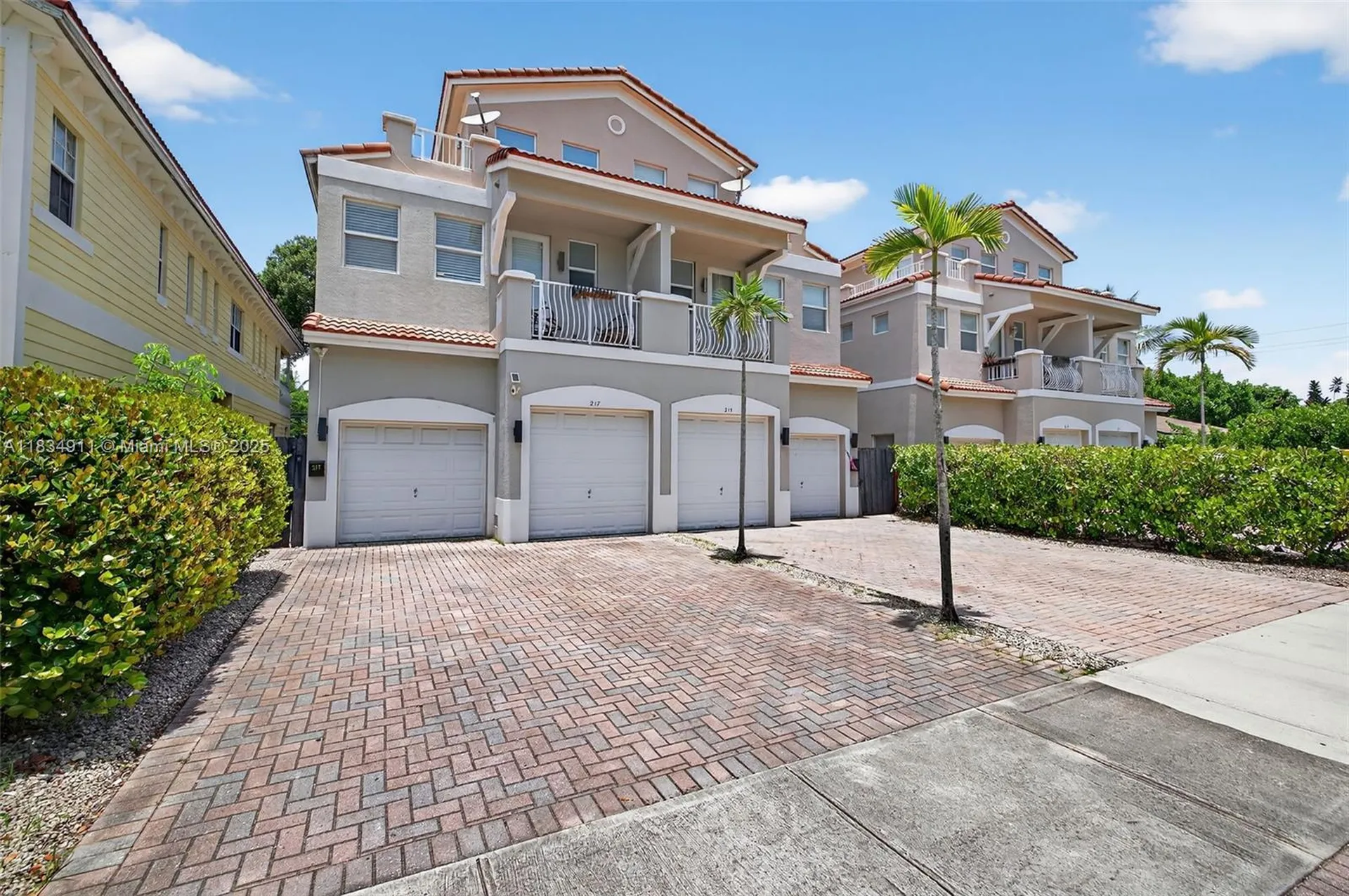 217 SW 11th Street Fort Lauderdale FL 33315