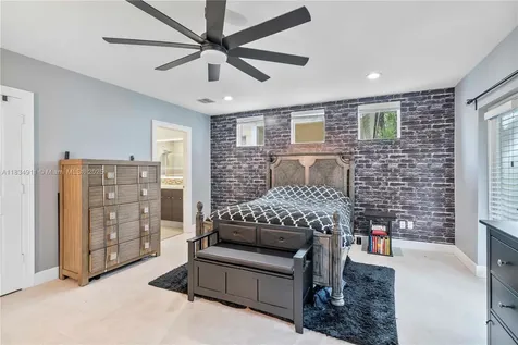 217 SW 11th Street Fort Lauderdale FL 33315