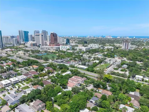 217 SW 11th Street Fort Lauderdale FL 33315