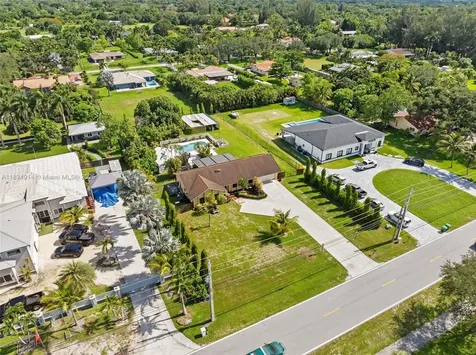 14040 SW 14th Street Davie FL 33325