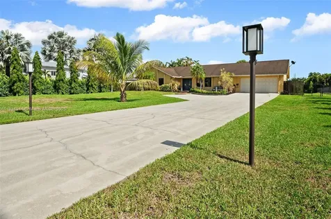 14040 SW 14th Street Davie FL 33325