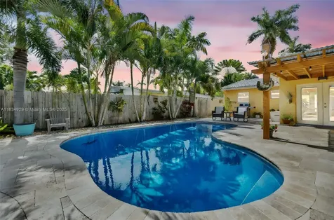 1533 Shenandoah Street Hollywood FL 33020