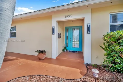 1533 Shenandoah Street Hollywood FL 33020