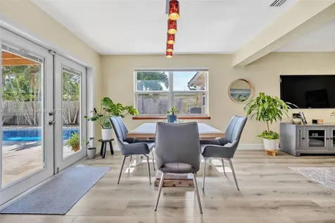 1533 Shenandoah Street Hollywood FL 33020
