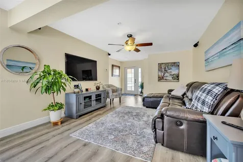 1533 Shenandoah Street Hollywood FL 33020