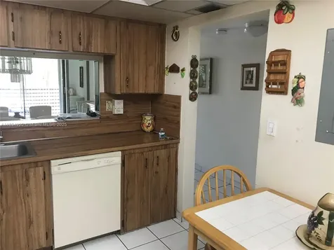 1101 Colony Point Circle Pembroke Pines FL 33026