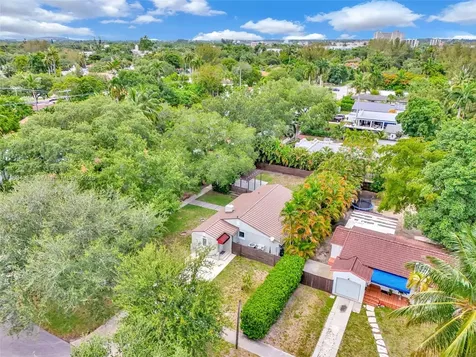 295 De Leon Drive Miami Springs FL 33166