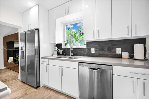 295 De Leon Drive Miami Springs FL 33166