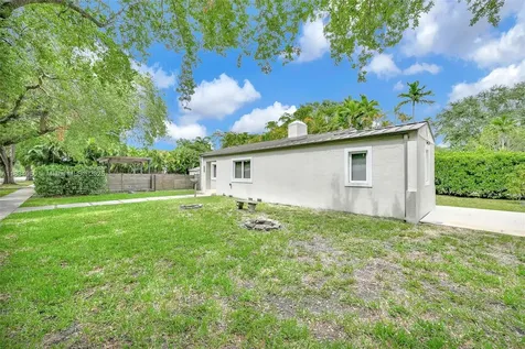 295 De Leon Drive Miami Springs FL 33166