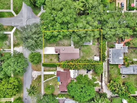 295 De Leon Drive Miami Springs FL 33166