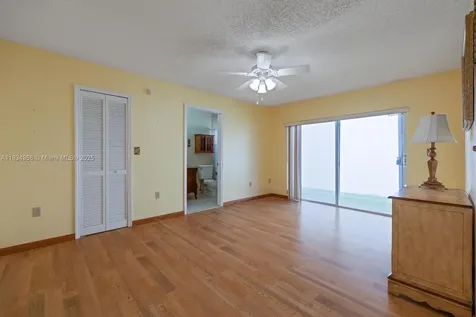 10360 SW 22nd Street Miami FL 33165