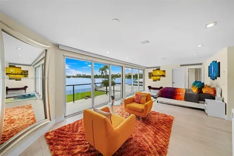 1930 NE 193rd Street Miami FL 33179