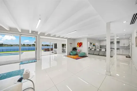 1930 NE 193rd Street Miami FL 33179