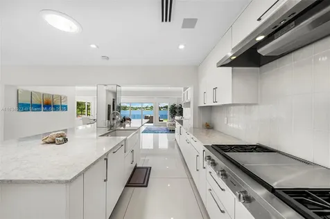 1930 NE 193rd Street Miami FL 33179
