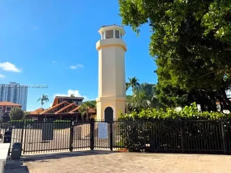 3601 NE 207th St, Slip E60 Aventura FL 33180