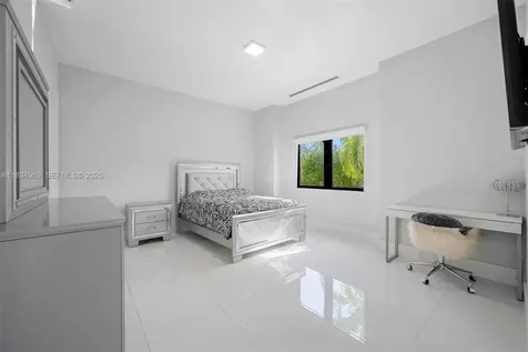 11350 NW 8th Street Plantation FL 33325
