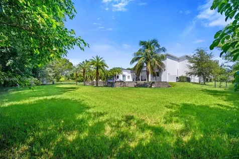 11350 NW 8th Street Plantation FL 33325