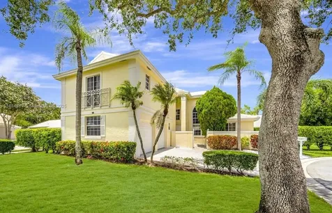 15281 Wilshire Court Pembroke Pines FL 33027