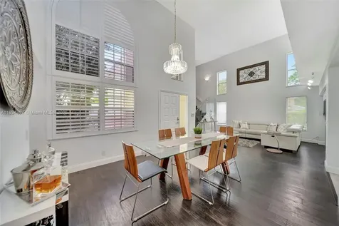 15281 Wilshire Court Pembroke Pines FL 33027