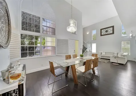 15281 Wilshire Court Pembroke Pines FL 33027