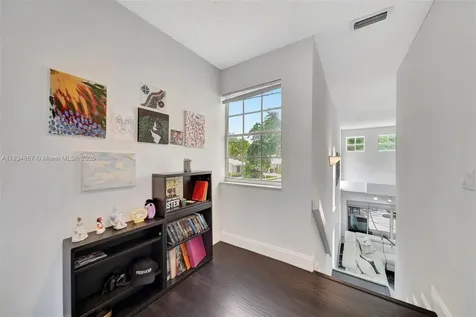15281 Wilshire Court Pembroke Pines FL 33027