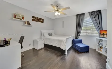 15281 Wilshire Court Pembroke Pines FL 33027