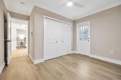 5701 SW 33rd Street Miami FL 33155