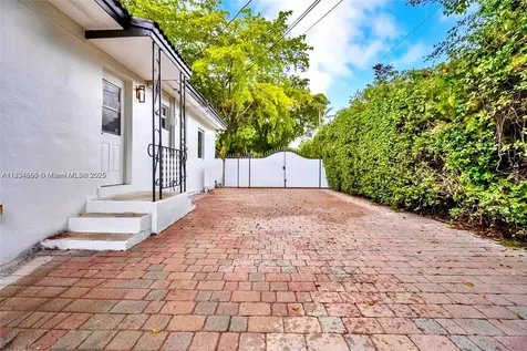 5701 SW 33rd Street Miami FL 33155