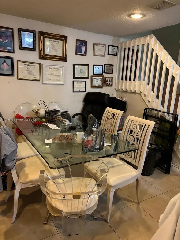1203 Sussex Drive North Lauderdale FL 33068