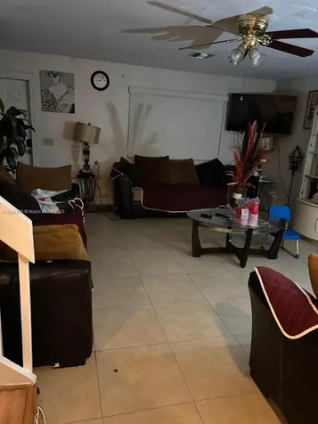 1203 Sussex Drive North Lauderdale FL 33068