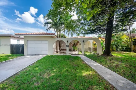 241 Hough Drive Miami Springs FL 33166