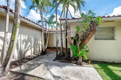 241 Hough Drive Miami Springs FL 33166