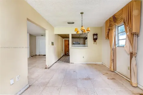241 Hough Drive Miami Springs FL 33166