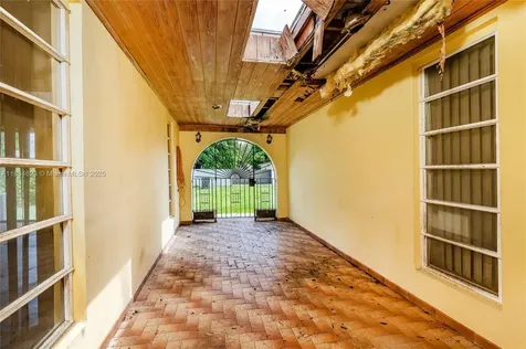 241 Hough Drive Miami Springs FL 33166