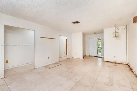 241 Hough Drive Miami Springs FL 33166
