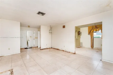 241 Hough Drive Miami Springs FL 33166