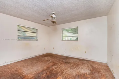 241 Hough Drive Miami Springs FL 33166