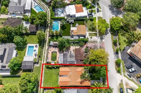 241 Hough Drive Miami Springs FL 33166