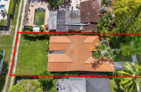 241 Hough Drive Miami Springs FL 33166