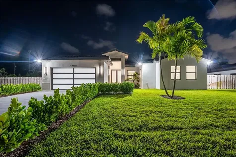 8220 SW 193rd Terrace Cutler Bay FL 33157