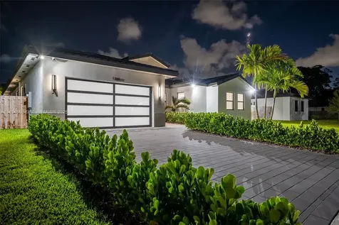 8220 SW 193rd Terrace Cutler Bay FL 33157