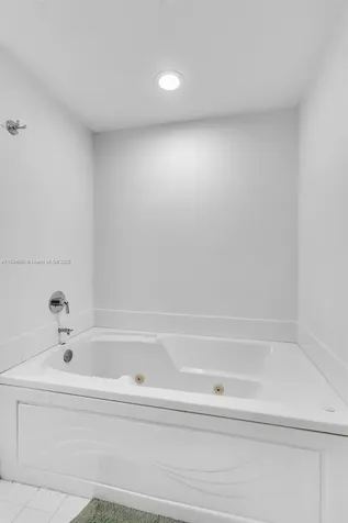 18100 N Bay Road Sunny Isles Beach FL 33160