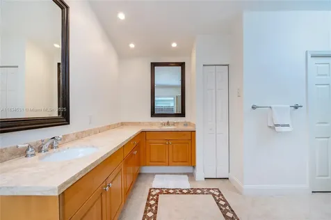 1583 SW 191st Avenue Pembroke Pines FL 33029