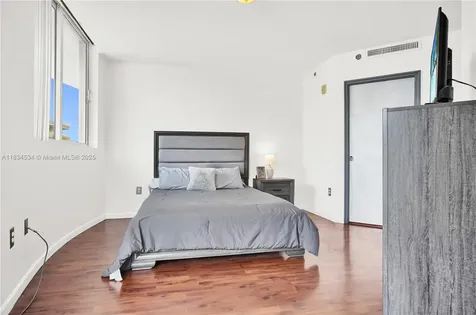 3339 Virginia Street Miami FL 33133