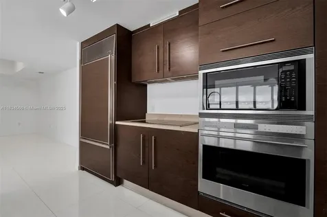 465 Brickell Avenue Miami FL 33131